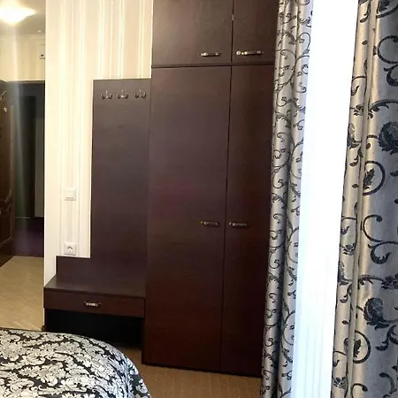 מלון Kasimir Private 611, 612 בוקובל